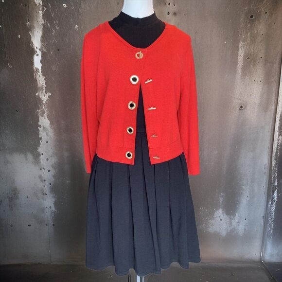Calvin Klein cardigan, chili pepper red, toggle close, updated silhouette, sz M - Picture 2 of 16